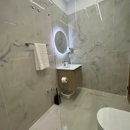Golden Apartament *